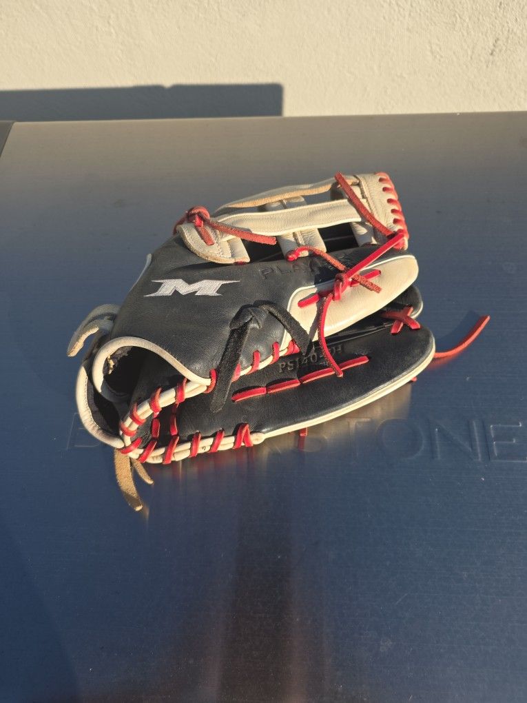 Miken 14inch Softball Glove. Used. 