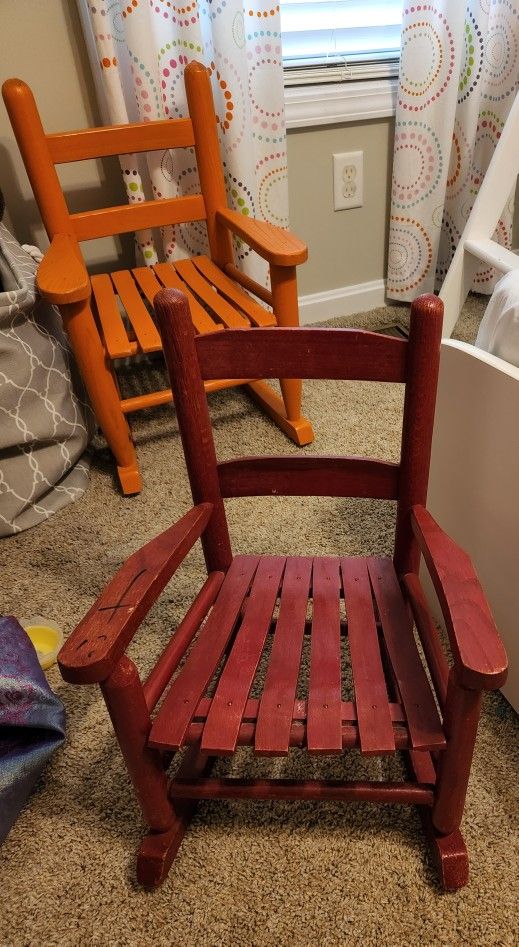 2 Kids Rocking Chairs