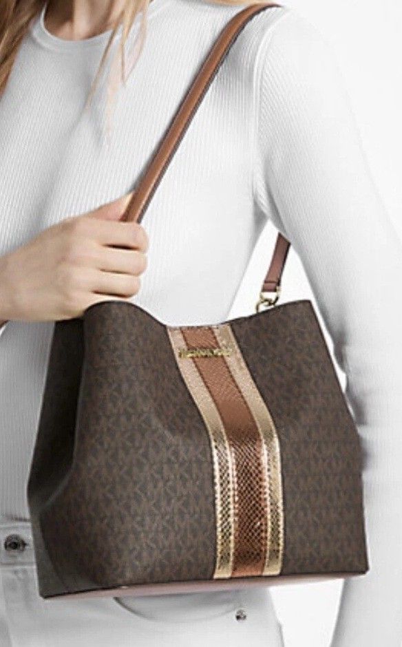Michael Kors Shoulder Bag