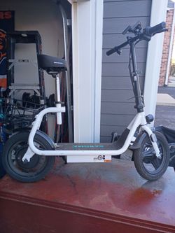 Carmona electric scooter