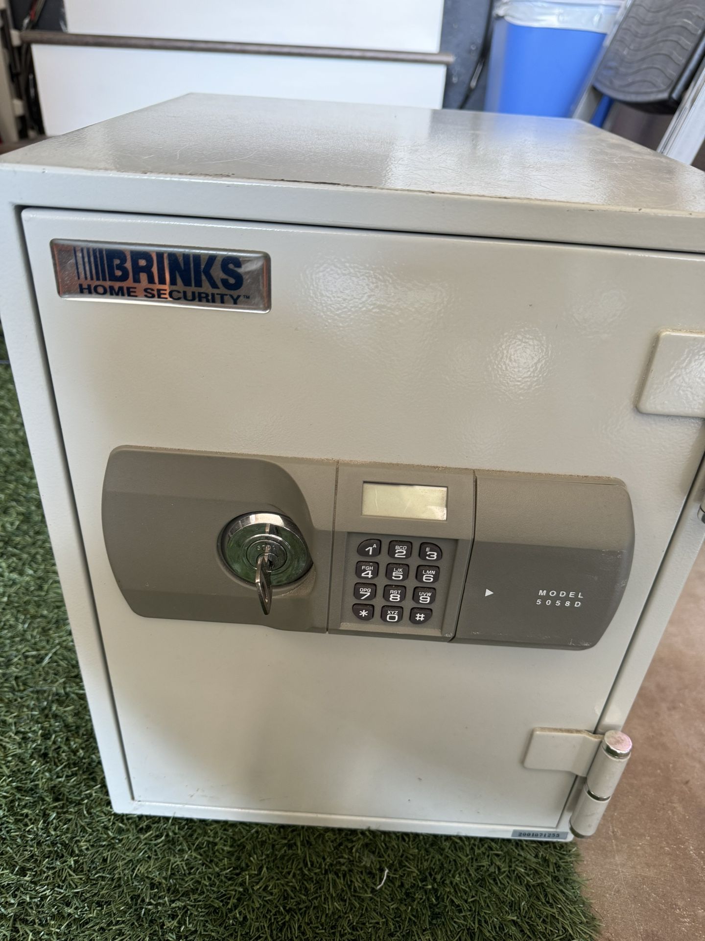 small brinks safe