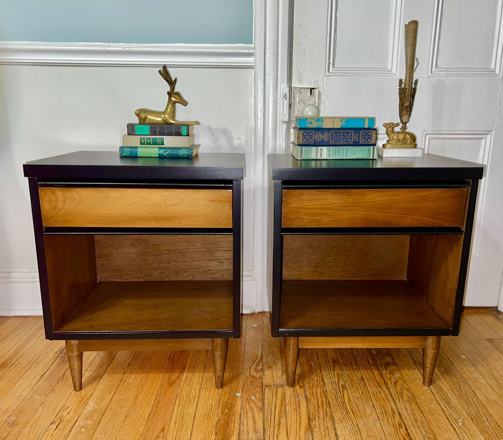 Pair of Midcentury MCM End Tables Night Stands