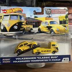 Hotwheels Volkswagen “Classic Bug” Team Transport