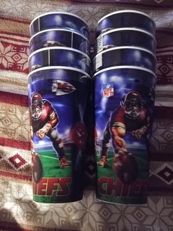 KANSAS CITY CHIEFS 'TEAM BEVERAGE' CUPS!