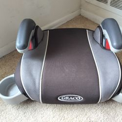 Graco Booster Seat With Cup Holders NE Philly 