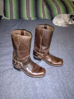 Leather boots