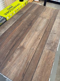 Smartcore Claremount Oak 20-mil Waterproof Luxury Vinyl Plank Flooring