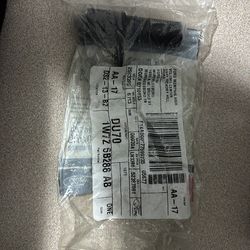 ENGINE CAMSHAFT POSITION SENSOR