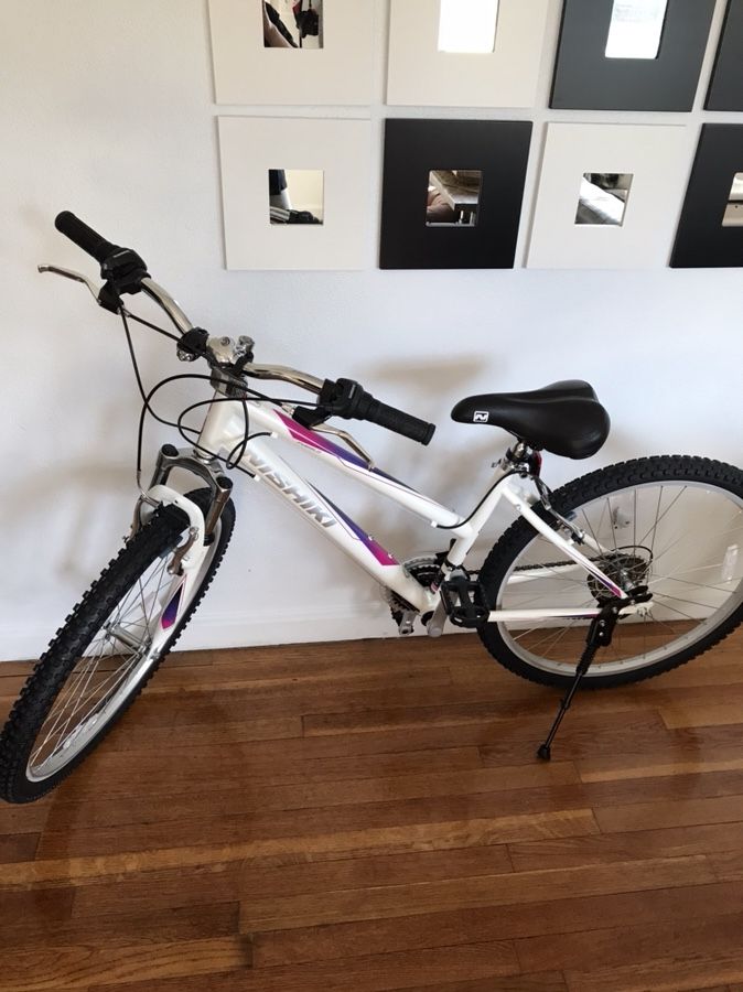 Nishiki Women’s Pueblo Mountain Bike 15”