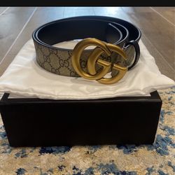 Gucci Logo Belt Size 90