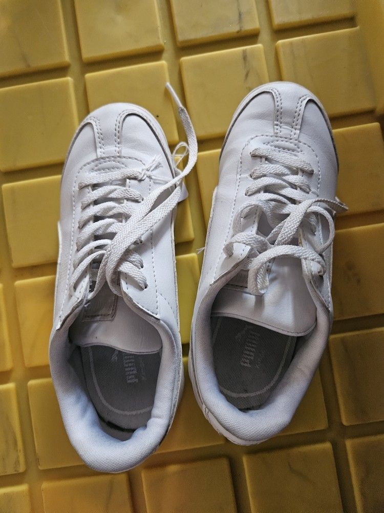 Boys Puma Size 1
