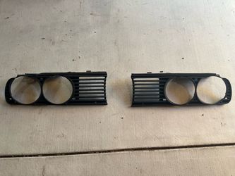 BMW E30 left and right Grille Light Bezels