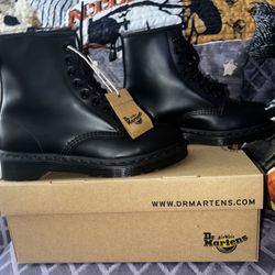 1460 mono black dr martens 