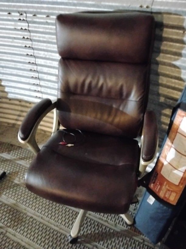 Like new Never Used Lazy boy Office Chair