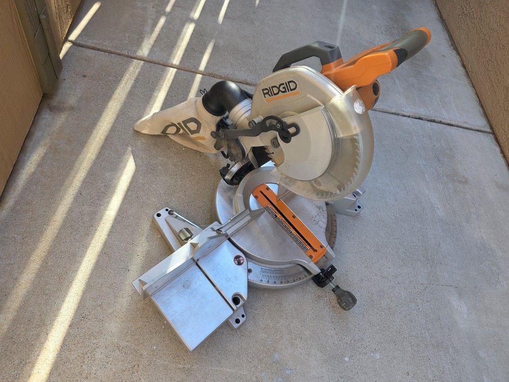 Rigid 15amp 10" Bevel Miter Saw