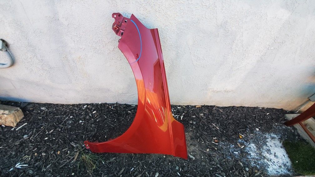 2023 - 2025 HONDA ACCORD SEDAN LEFT FENDER DRIVER SIDE GENUINE USED OEM. NFC