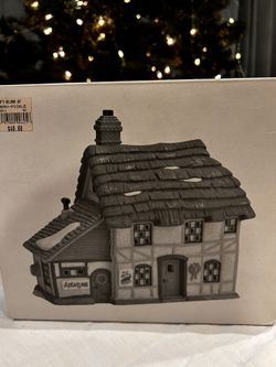 Heritage Village Collection - Mr & Mrs Pickle