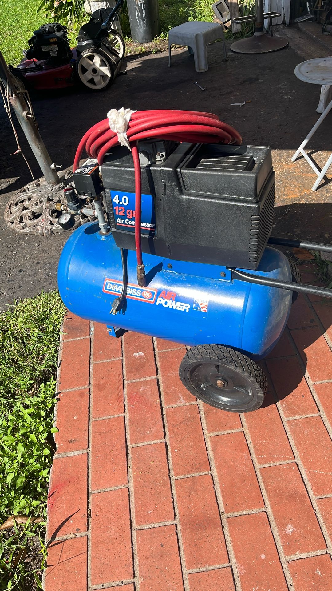 Air Compressor 12 Gallon