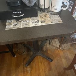 Wendy’s Original Vintage Restaurant Table RARE