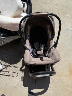Infant car seat with base