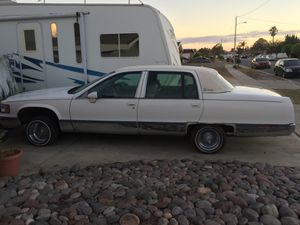 Photo 1994 Cadillac Fleetwood new motor, trans , runs great on air bags 3600 obo no low ballers thank you