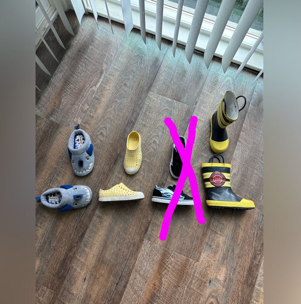 Toddler boy shoes size 9-9.5!
