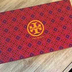 Classic Tory Burch Women’s Shoes For Office, Daily Work, Special Occasions 