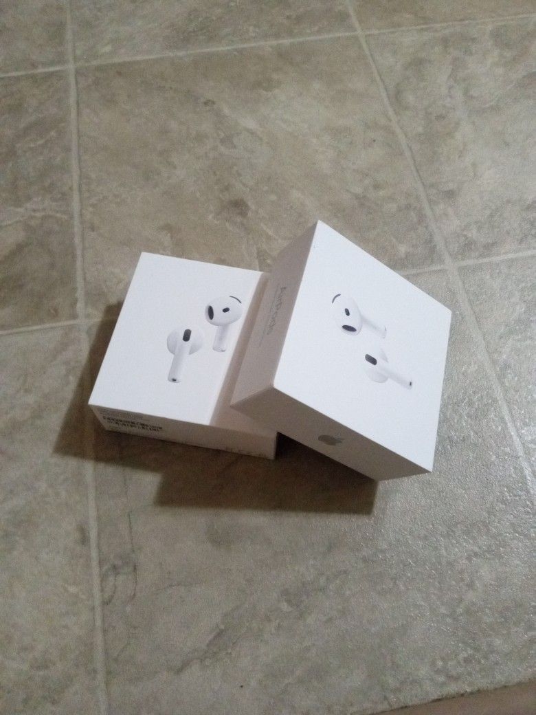 2 Apple Earpods Brand New In Boxes Gen 4 noise cancelation