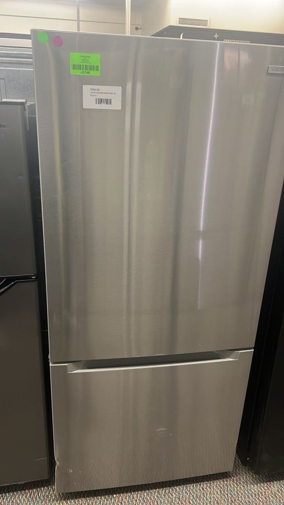 VISSANI MDBF18SS 18.7 cu. ft. Bottom Freezer Refrigerator