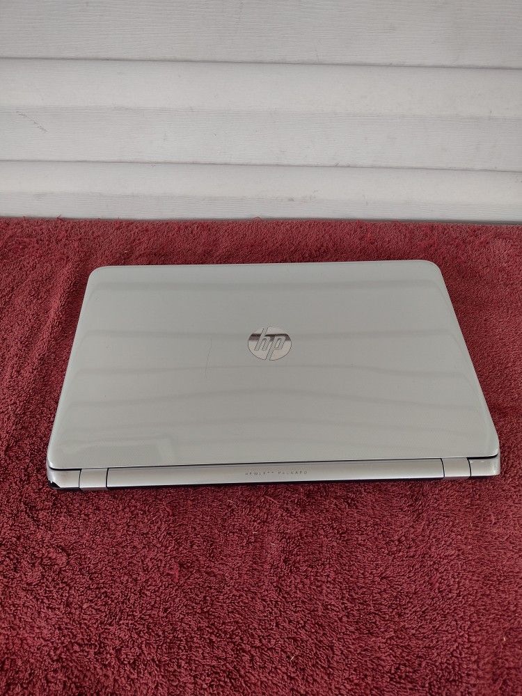 HP Pavilion Touch Smart model 15-n012nr Notebook PC 