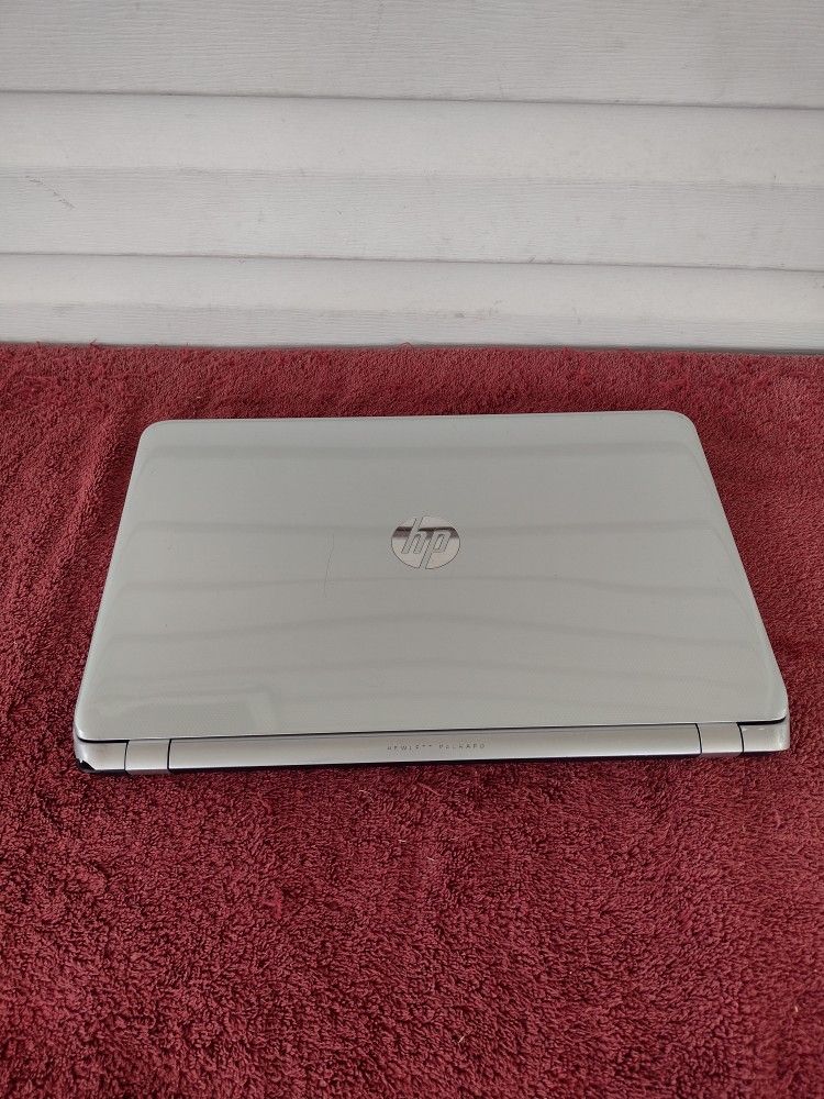 HP Pavilion Touch Smart model 15-n012nr Notebook PC