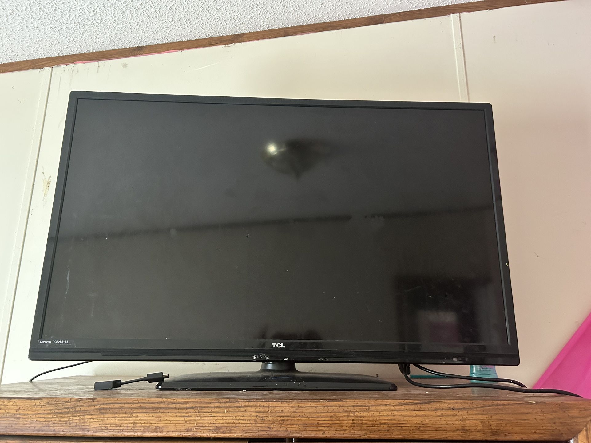 TCL Tv With Roku Box