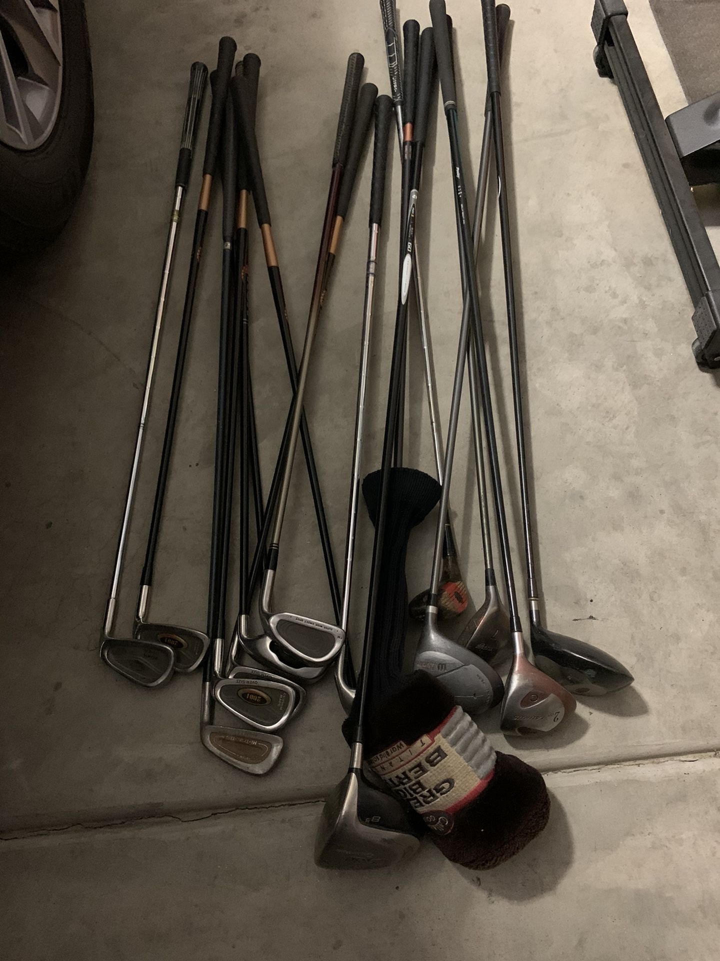 Golf clubs, various brands