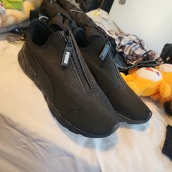 Women Puma Shoes Size9