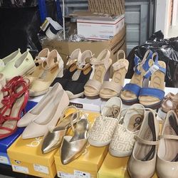 Lote de 14 pares de calzado femenino 