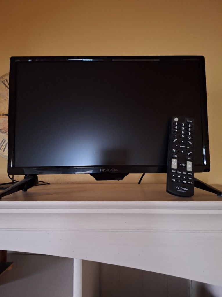Insignia 19" Class N10 Series LED HD TV
