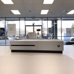 Microsoft Xbox One S Gaming Console - PAYMENTS AVAILABLE NO CREDIT NEEDED 