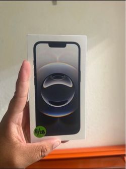 IPHONE 16e promotion cricket