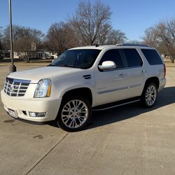 2011 Cadillac Escalade