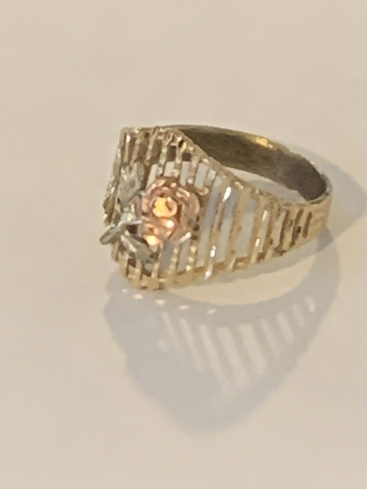 14k Gold Rose Gold Flower Ring Size 7.5 3.5g
