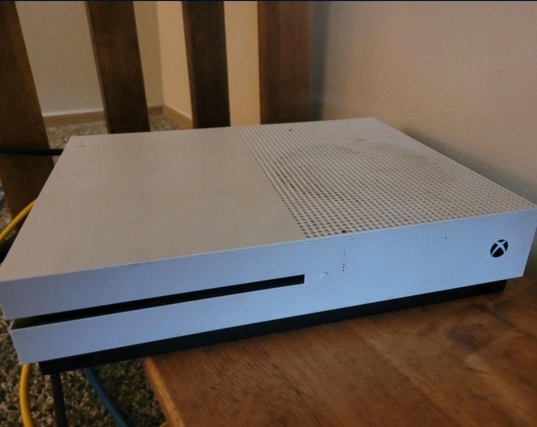 Xbox One S