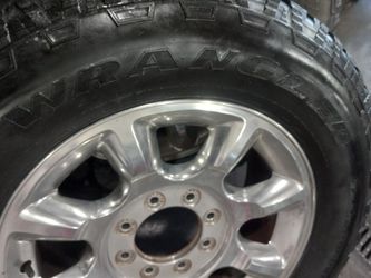 Ford 250)*(8 Lug Rims)