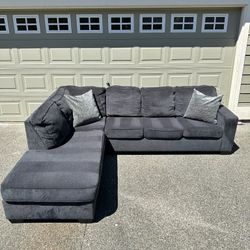 Grey Sectional Couch Sofa (FREE DELIVERY!)