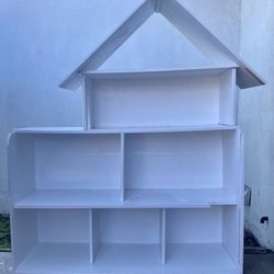 Home made Doll House + set of Barbie’s & Accessories