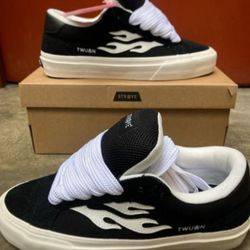 Straye Logan Puff Shoes Men's Size 10 $75