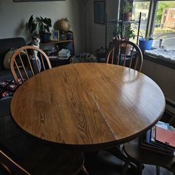 Dining Table with 4 chairs and leaf