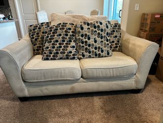 Moving sale: - MUST be sold TODAY, Tuesday 6/16