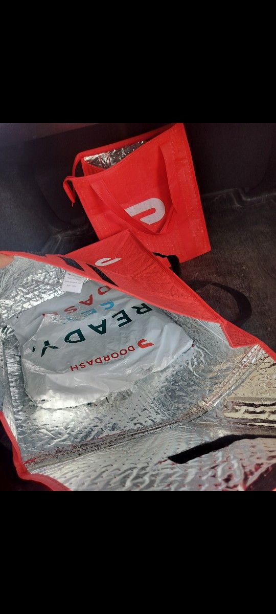 DOORDASH Insulated Bags Unopened 