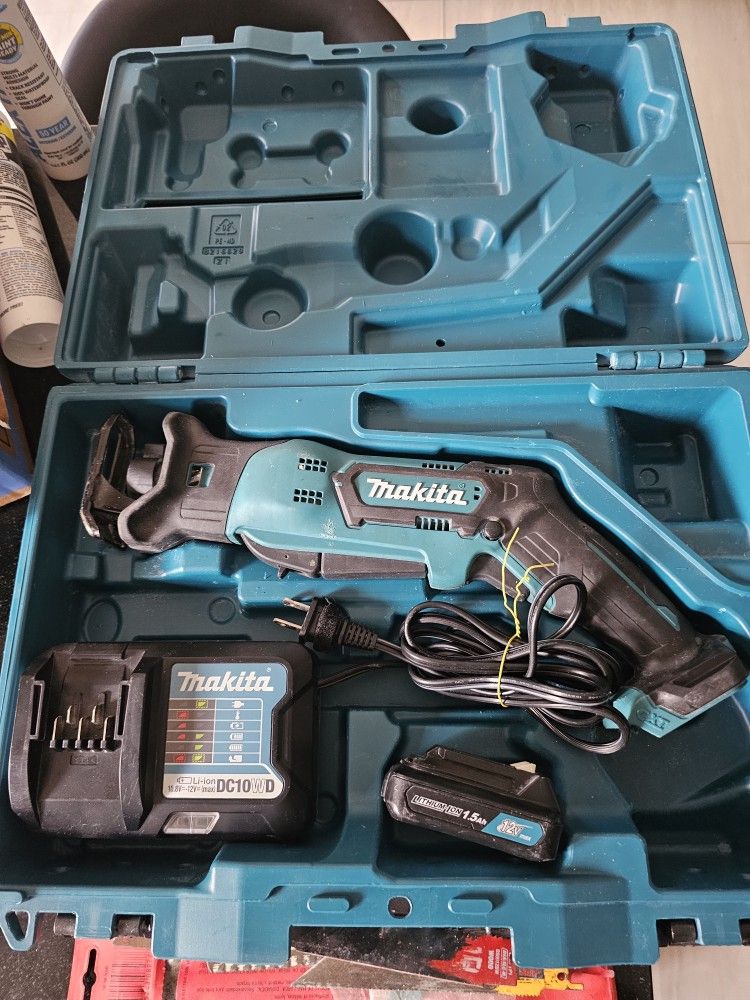 Saw Makita