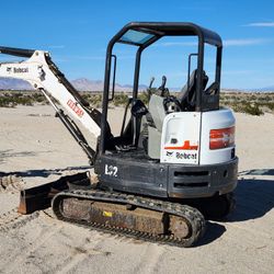 2015 Bobcat E32 Mini Excavator w/ Thumb